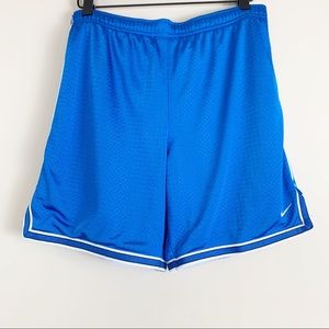 🔥5/$20 Nike athletic shorts Kids small 4-6